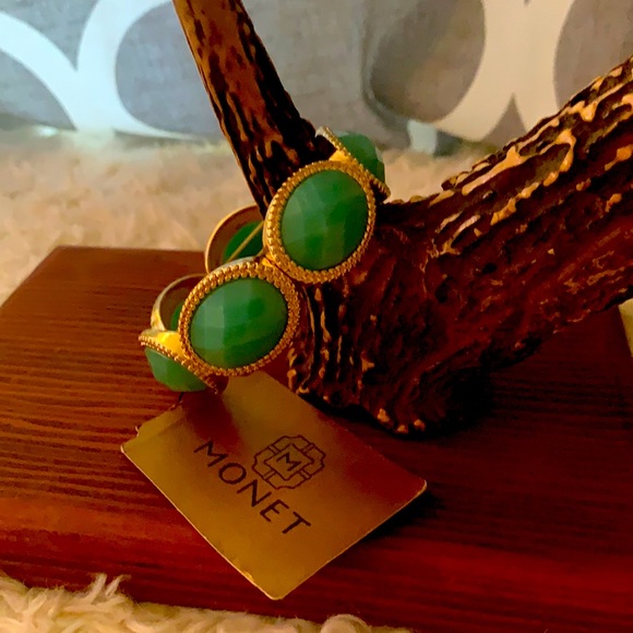 Money golden bracelet with teal stones stretchy
